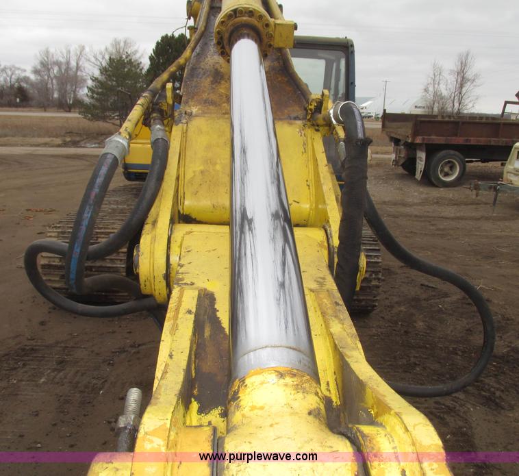 image for item G9803 1991 Kobelco SK200 Mark III excavator