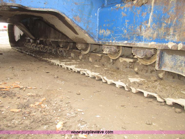 image for item G9803 1991 Kobelco SK200 Mark III excavator