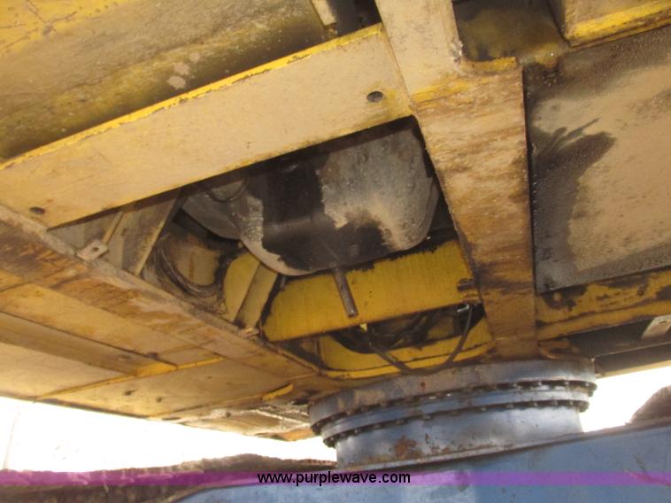 image for item G9803 1991 Kobelco SK200 Mark III excavator