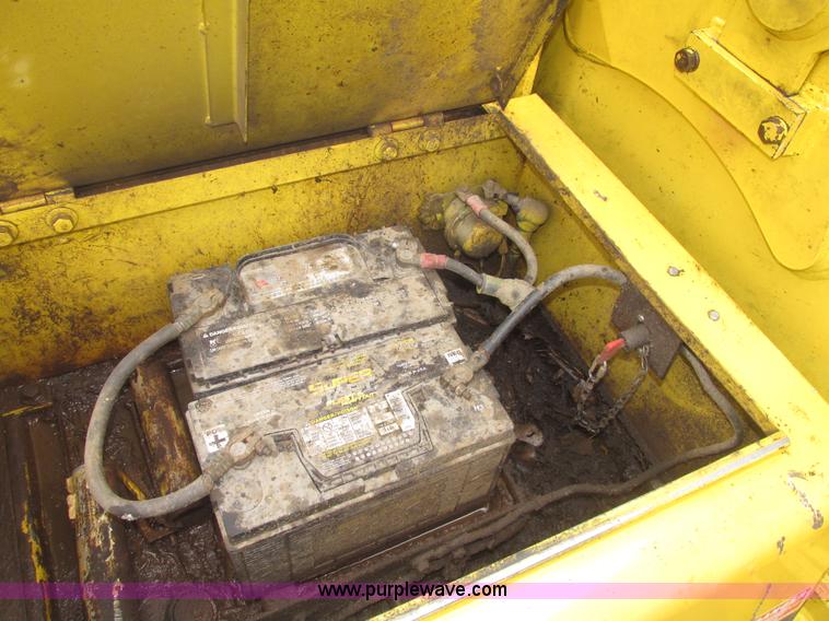 image for item G9803 1991 Kobelco SK200 Mark III excavator