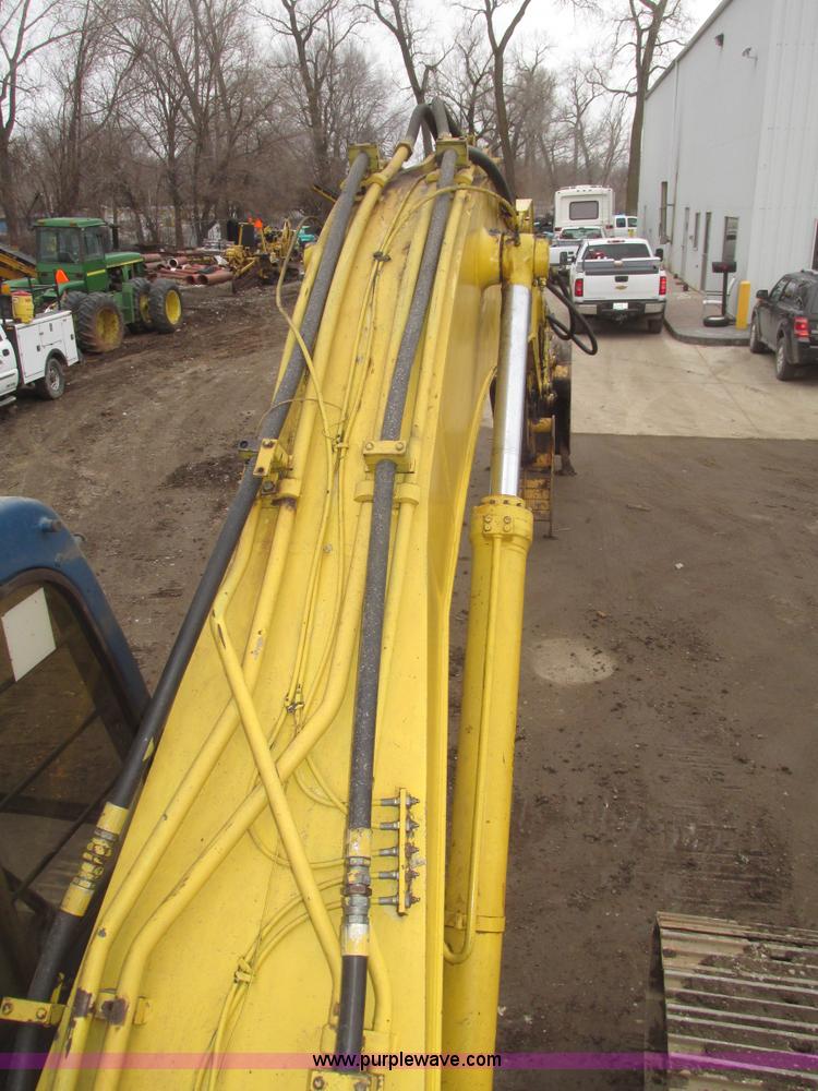 image for item G9803 1991 Kobelco SK200 Mark III excavator