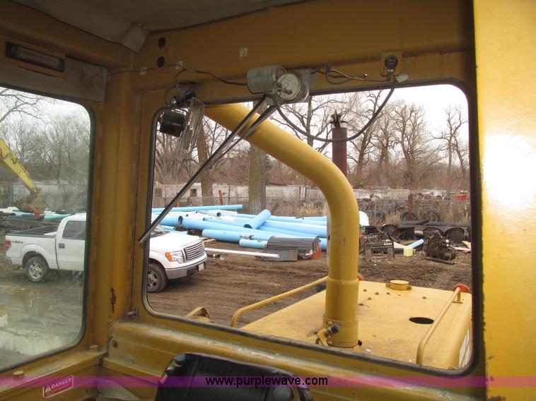 image for item G9804 1984 Fiat-Allis FG85 articulated motor grader