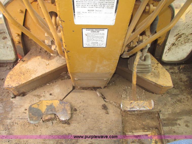 image for item G9804 1984 Fiat-Allis FG85 articulated motor grader