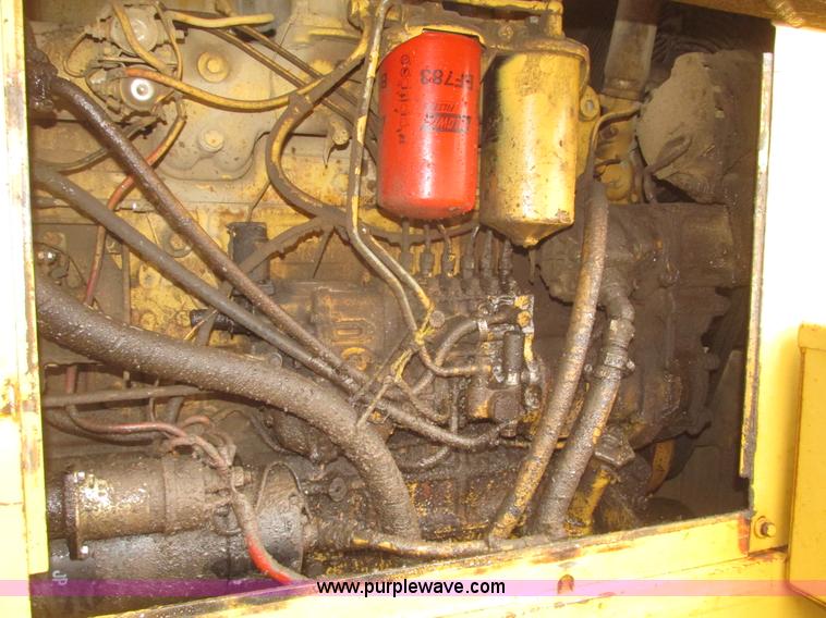 image for item G9804 1984 Fiat-Allis FG85 articulated motor grader