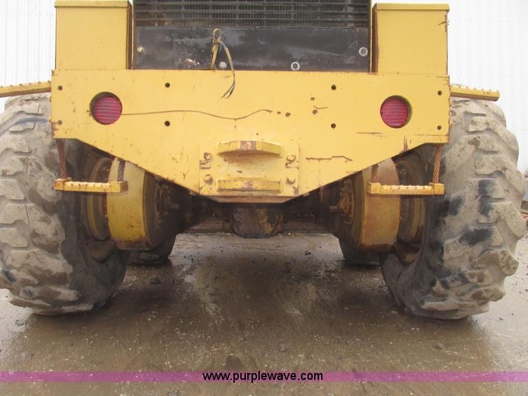 image for item G9804 1984 Fiat-Allis FG85 articulated motor grader