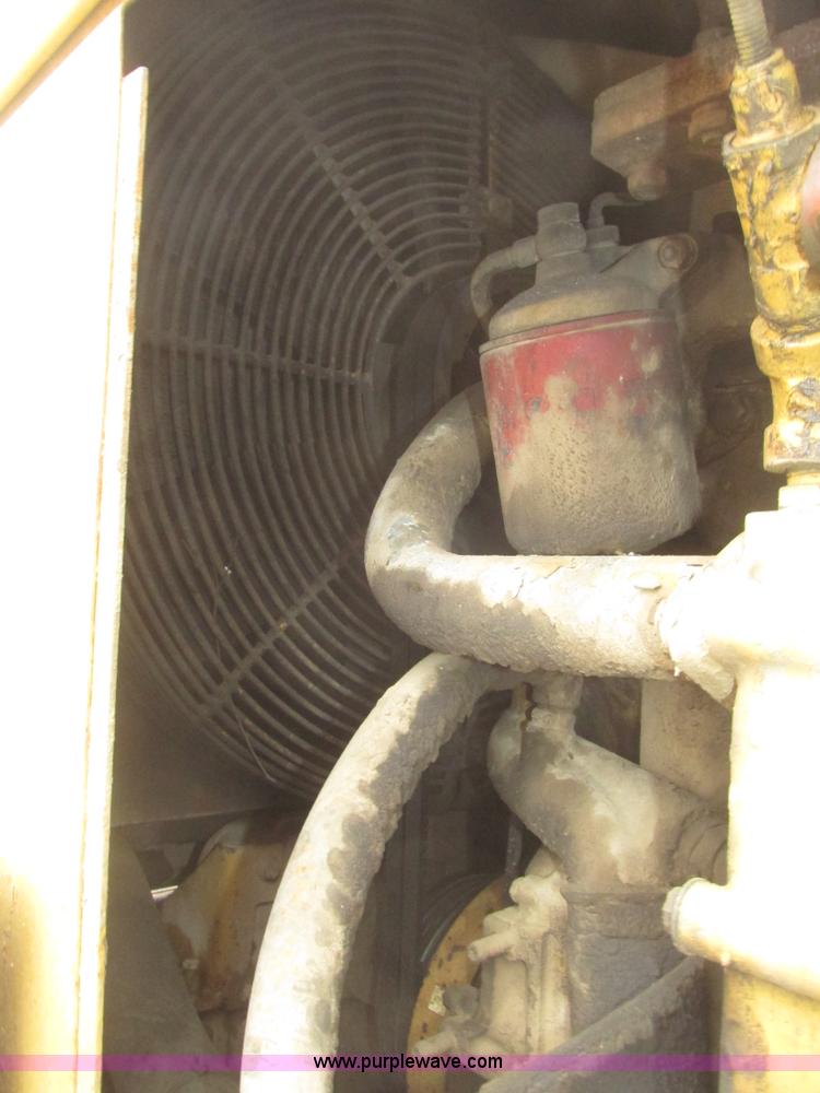 image for item G9804 1984 Fiat-Allis FG85 articulated motor grader