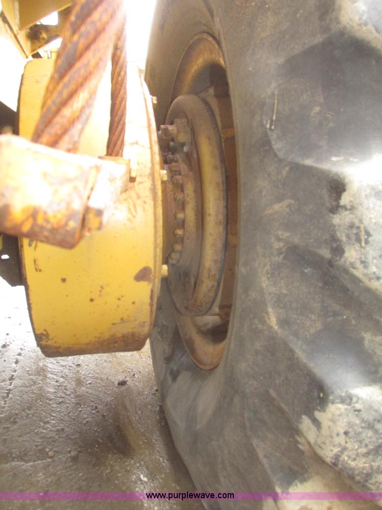 image for item G9804 1984 Fiat-Allis FG85 articulated motor grader