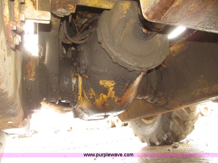 image for item G9804 1984 Fiat-Allis FG85 articulated motor grader