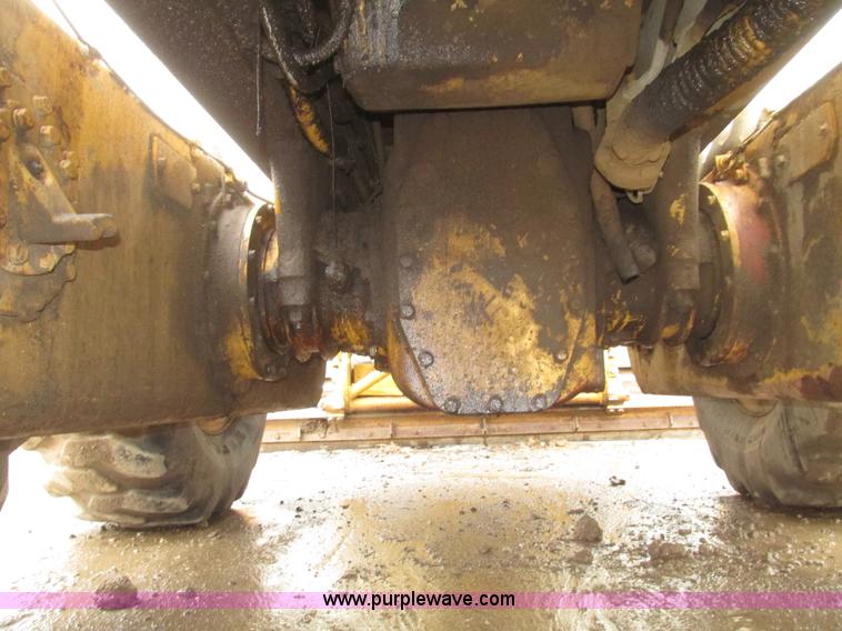 image for item G9804 1984 Fiat-Allis FG85 articulated motor grader