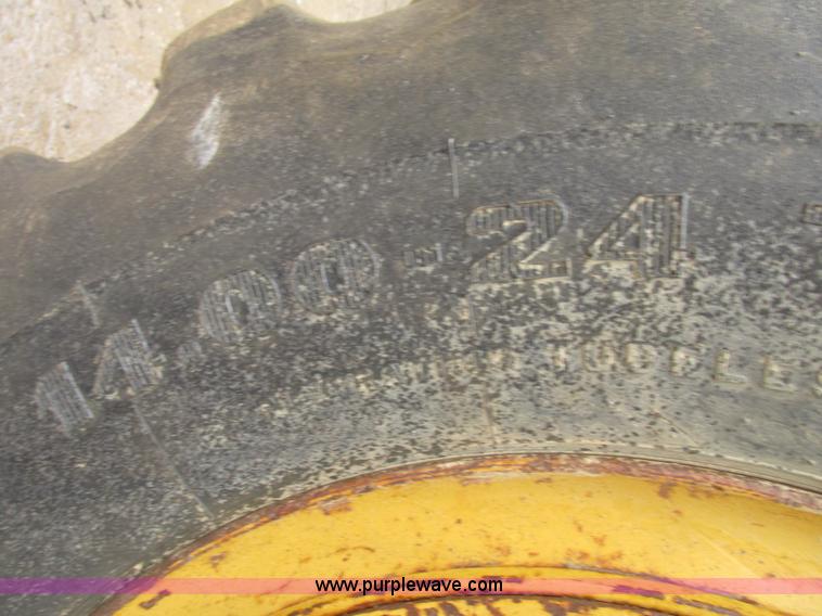 image for item G9804 1984 Fiat-Allis FG85 articulated motor grader