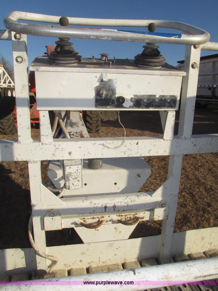 image for item G9805 1999 Snorkel TB60 boom lift