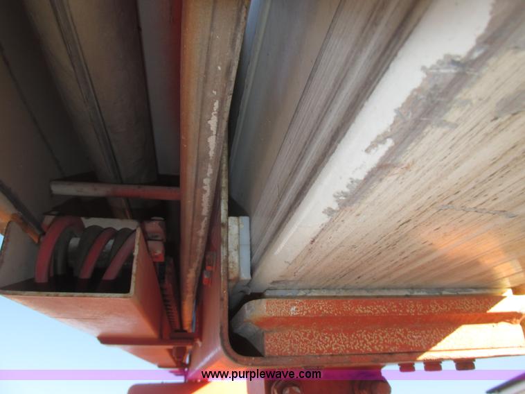 image for item G9805 1999 Snorkel TB60 boom lift