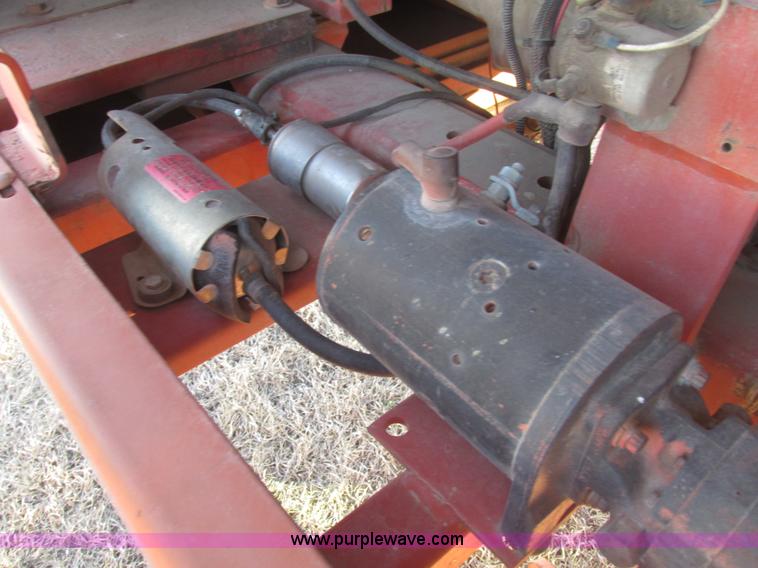 image for item G9805 1999 Snorkel TB60 boom lift