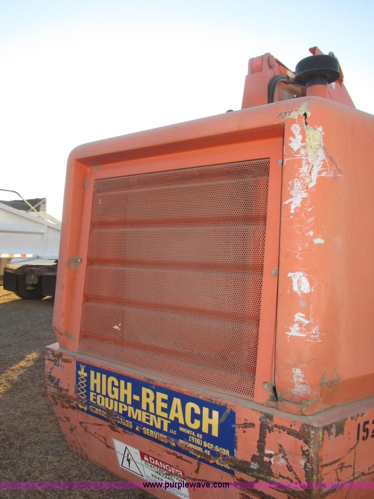 image for item G9805 1999 Snorkel TB60 boom lift