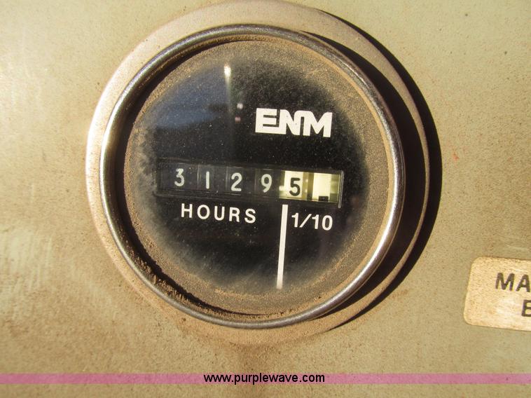 image for item G9805 1999 Snorkel TB60 boom lift