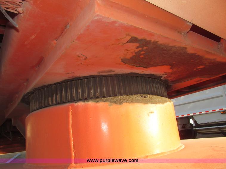 image for item G9805 1999 Snorkel TB60 boom lift