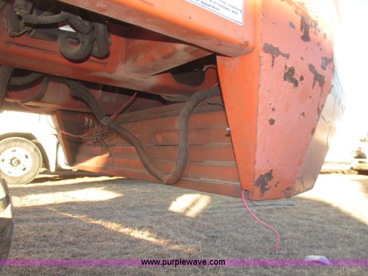 image for item G9805 1999 Snorkel TB60 boom lift