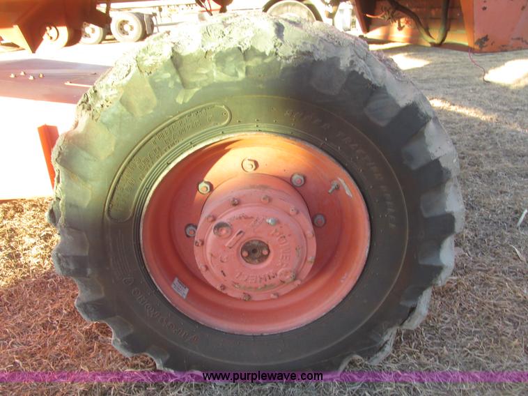 image for item G9805 1999 Snorkel TB60 boom lift