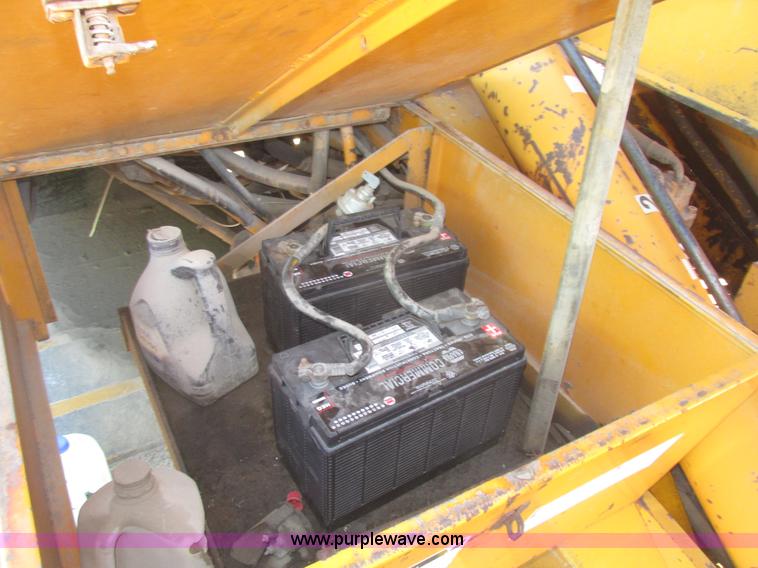 image for item G9806 American 1075 rough terrain crane