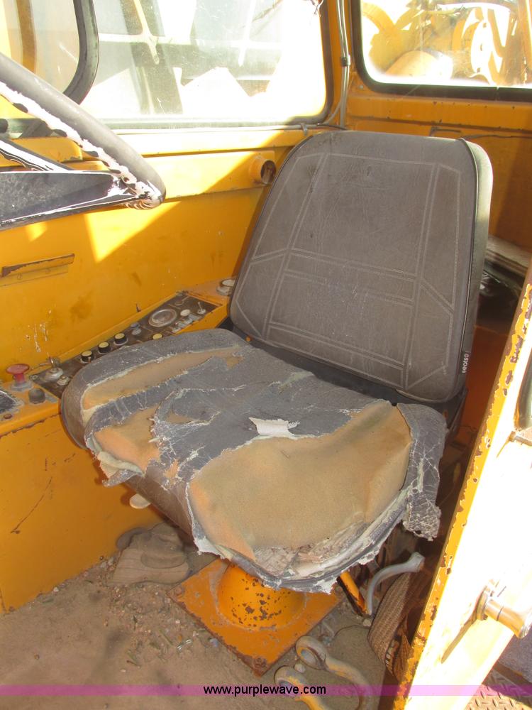 image for item G9806 American 1075 rough terrain crane