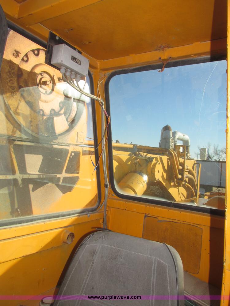 image for item G9806 American 1075 rough terrain crane