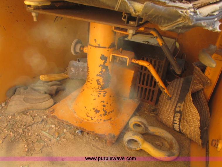 image for item G9806 American 1075 rough terrain crane