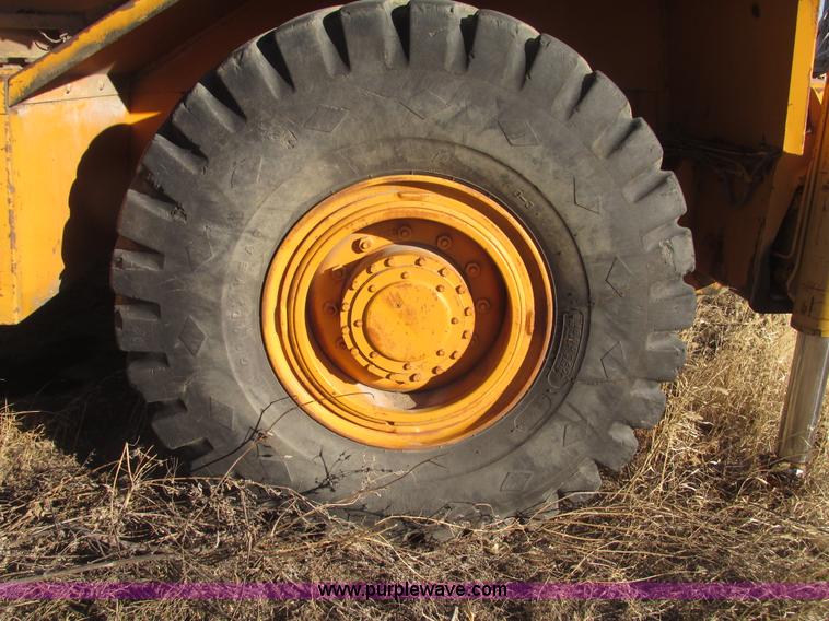 image for item G9806 American 1075 rough terrain crane