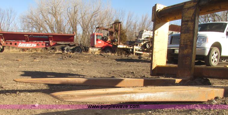 image for item G9807 Balderson fork attachment