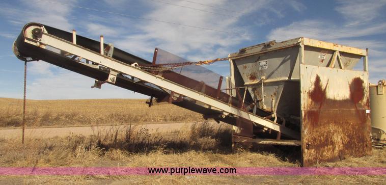 image for item G9809 Single aggregate bin and conveyor