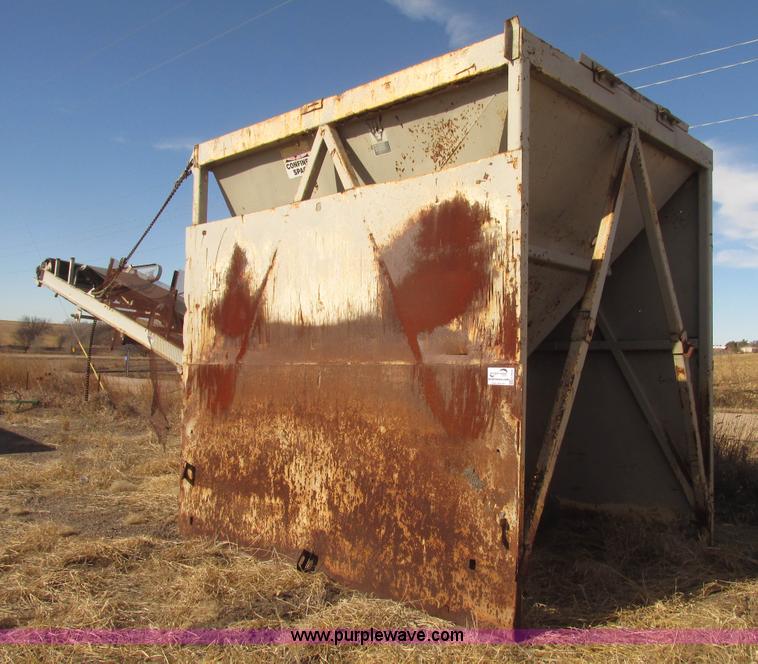 image for item G9809 Single aggregate bin and conveyor