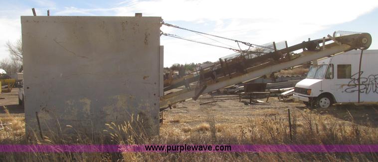 image for item G9809 Single aggregate bin and conveyor