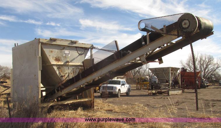 image for item G9809 Single aggregate bin and conveyor