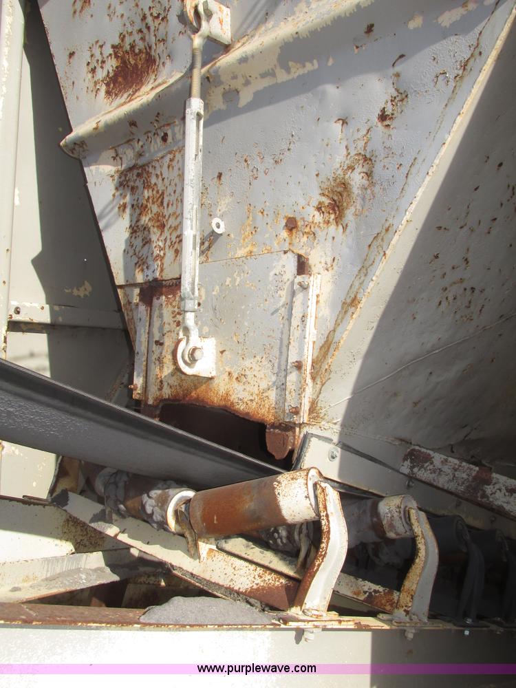 image for item G9809 Single aggregate bin and conveyor