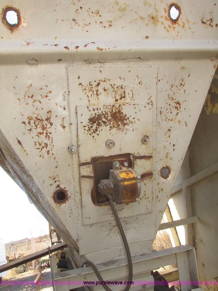 image for item G9809 Single aggregate bin and conveyor