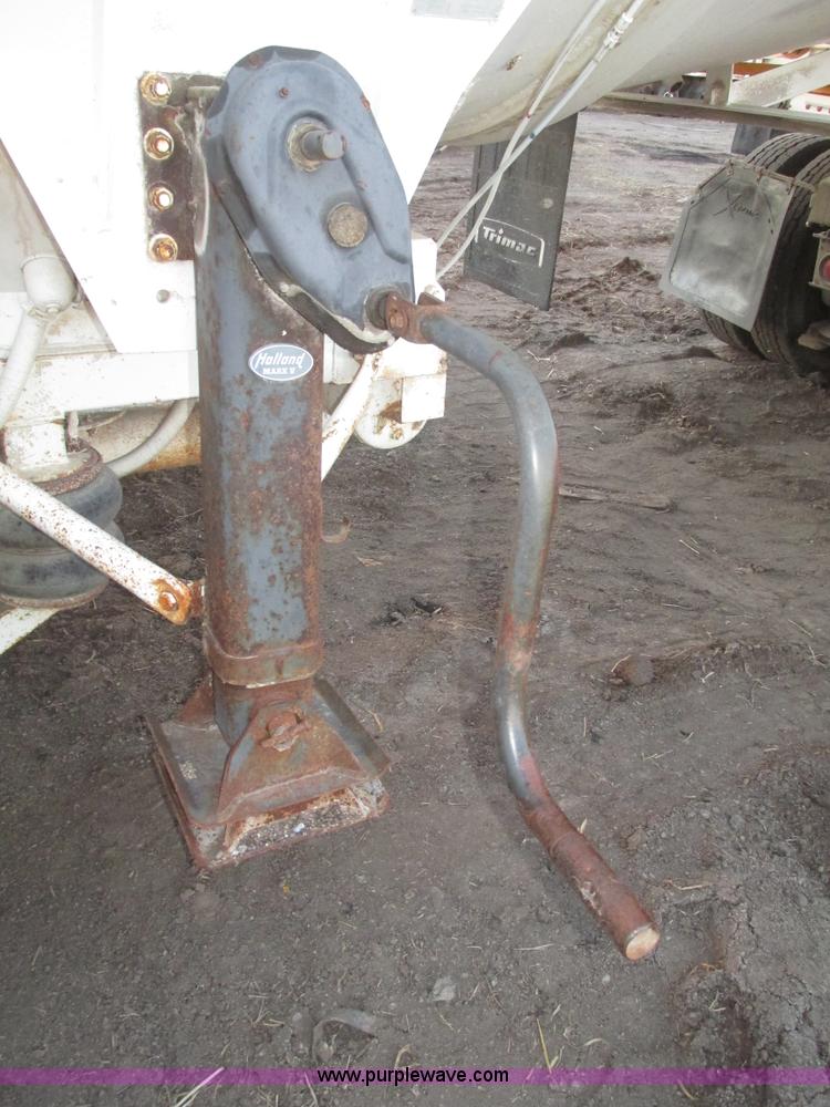 image for item G9810 1987 Bedord pneumatic quad bulk tanker trailer