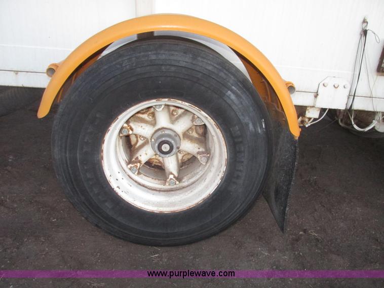 image for item G9810 1987 Bedord pneumatic quad bulk tanker trailer