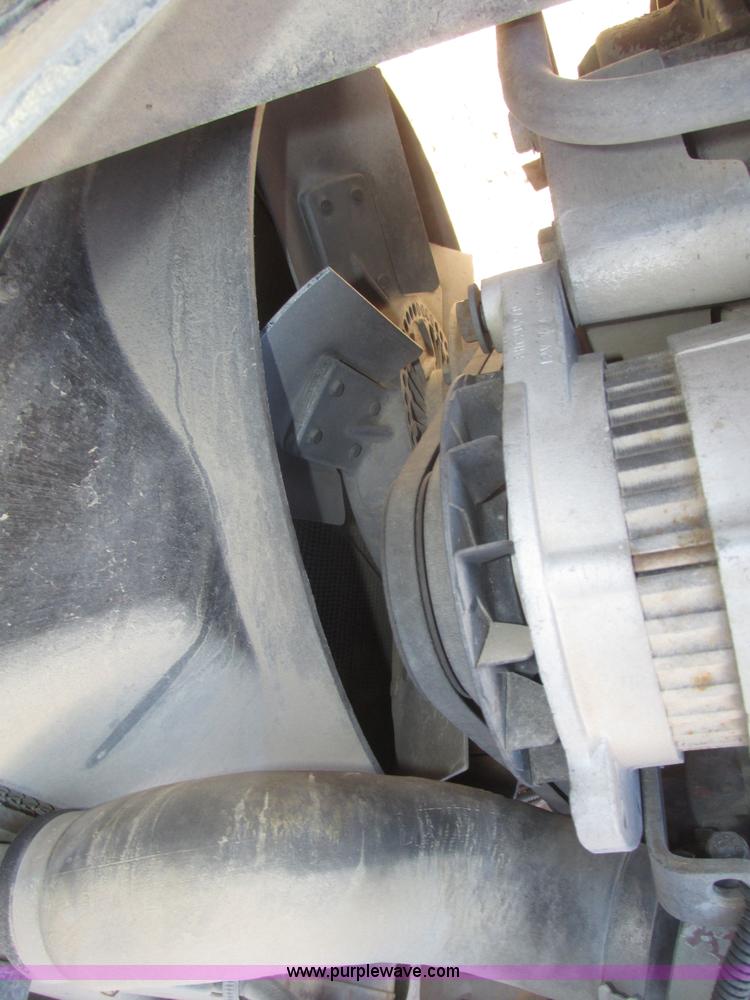 image for item G9817 1990 Mack MS200P service truck