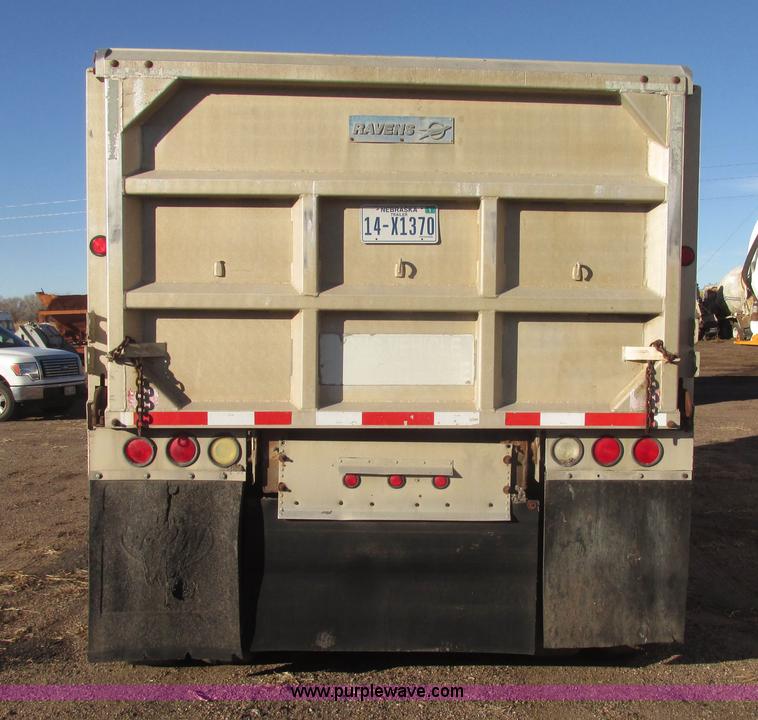 image for item G9818 1987 Ravens triple axle pup dump trailer