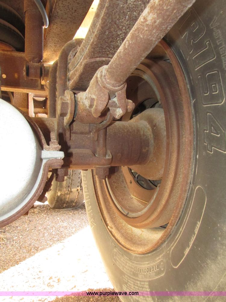 image for item G9818 1987 Ravens triple axle pup dump trailer