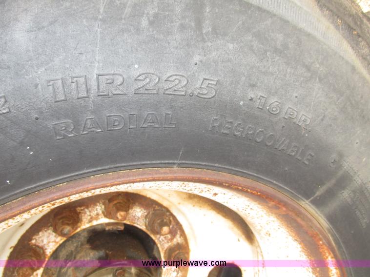 image for item G9818 1987 Ravens triple axle pup dump trailer