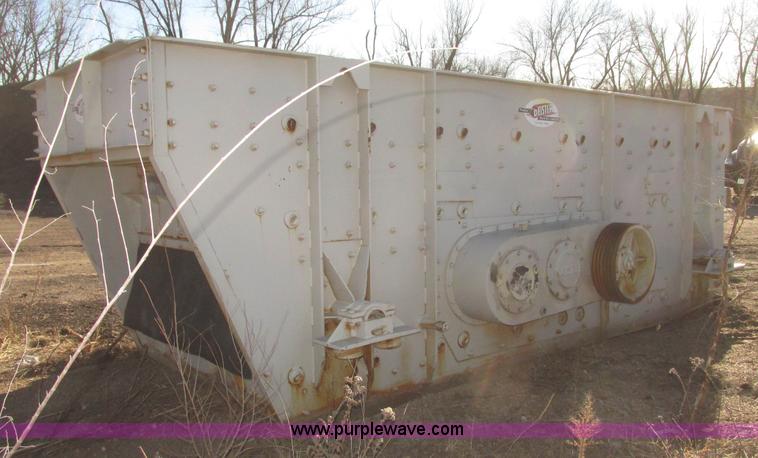 image for item G9819 Deister three deck vibrating screen