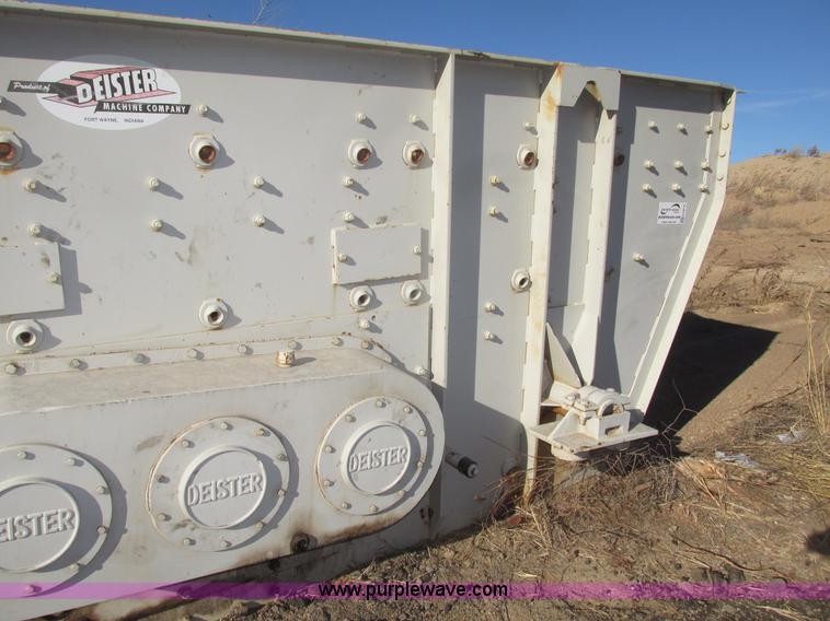 image for item G9819 Deister three deck vibrating screen