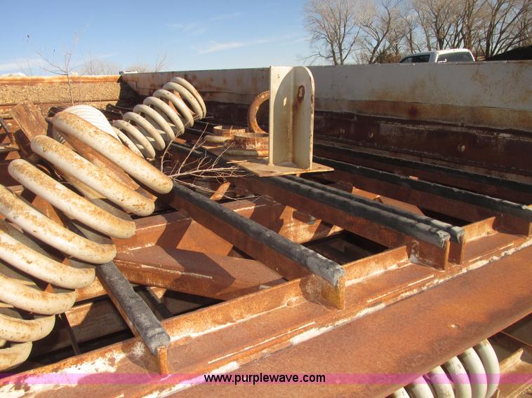 image for item G9819 Deister three deck vibrating screen