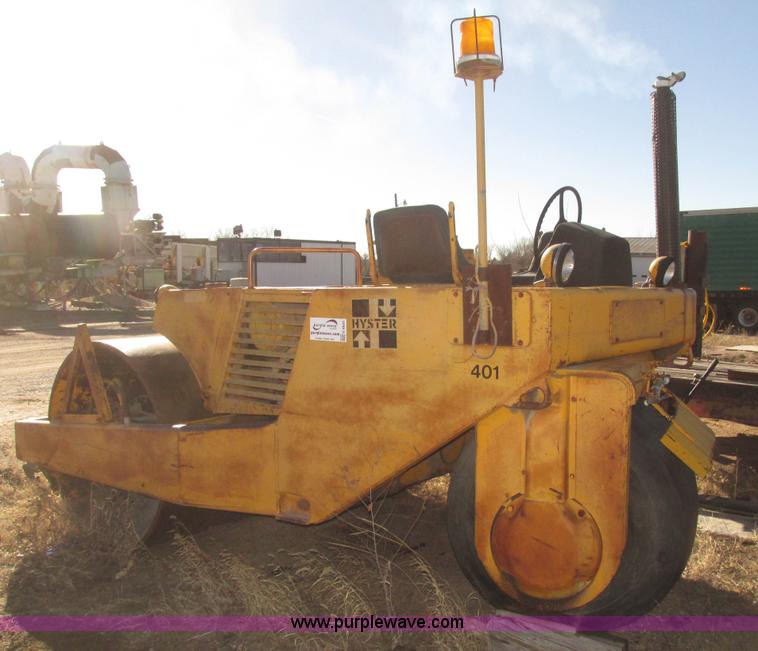 image for item G9820 Hyster C625B single drum roller