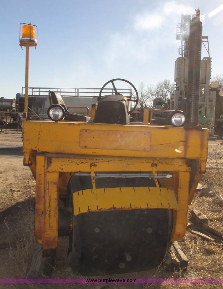 image for item G9820 Hyster C625B single drum roller