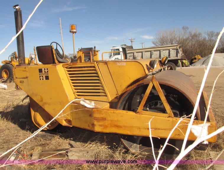 image for item G9820 Hyster C625B single drum roller