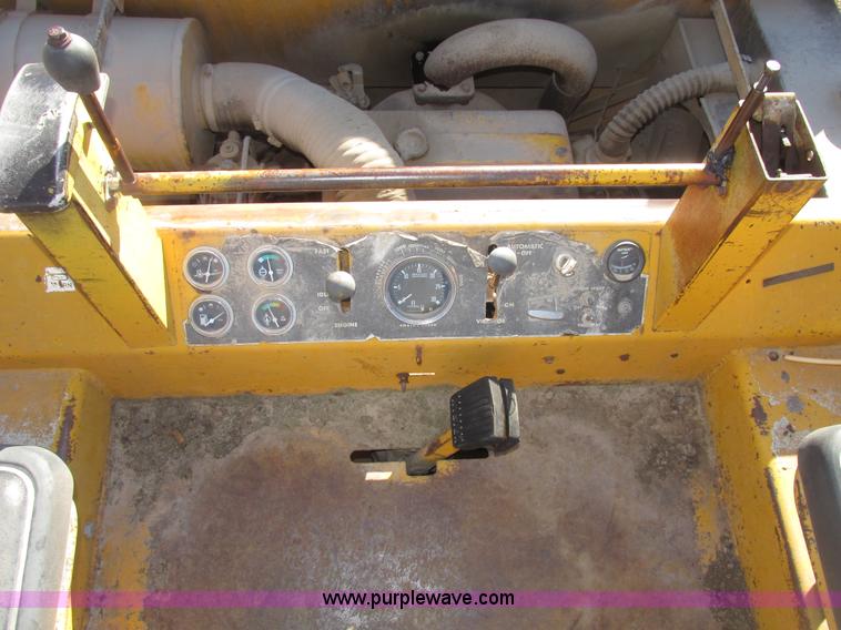 image for item G9820 Hyster C625B single drum roller