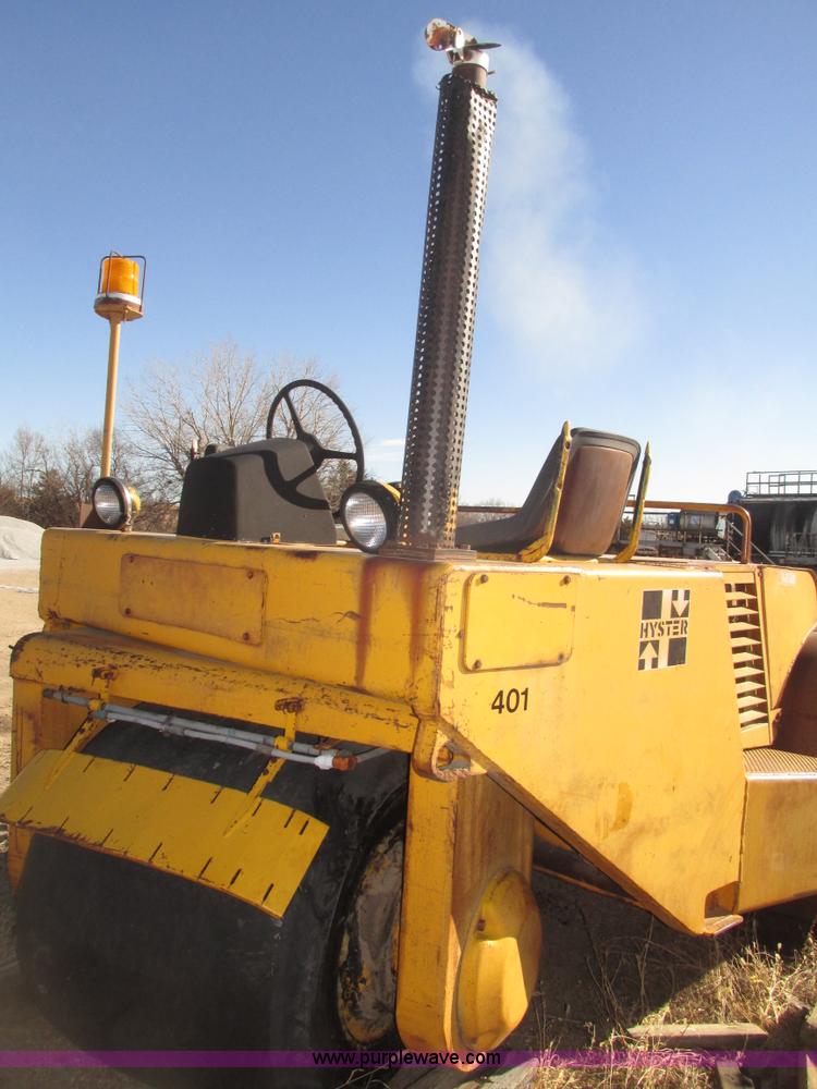 image for item G9820 Hyster C625B single drum roller