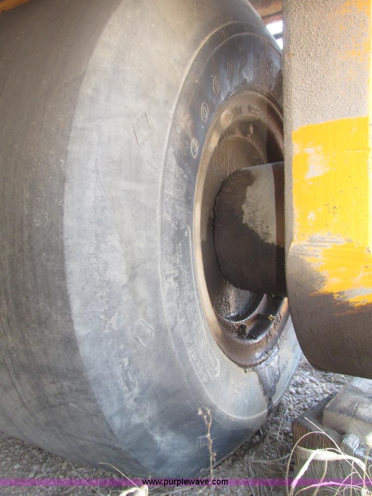 image for item G9820 Hyster C625B single drum roller