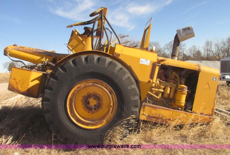 image for item G9821 Allis Chalmers 260A scraper front end